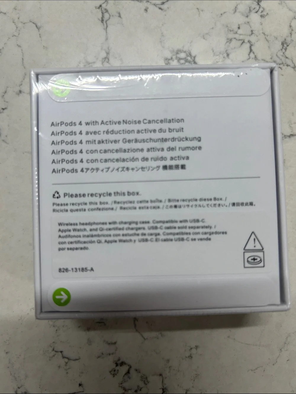 Apple White Wireless Earbuds with Charging Case
